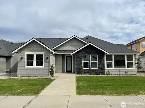 1015 Racine Spring Dr, Wenatchee, WA 98801