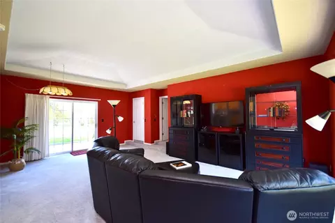 Living - 142 Jesslyn Ln, Sequim, WA 98382 photo 1 of 2