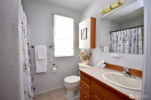 Bath - 142 Jesslyn Ln, Sequim, WA 98382 photo 3 of 3
