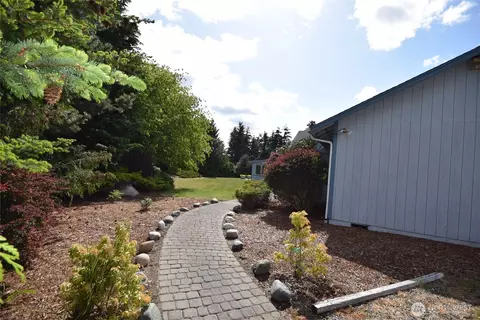 Exterior - 142 Jesslyn Ln, Sequim, WA 98382 photo 5 of 11