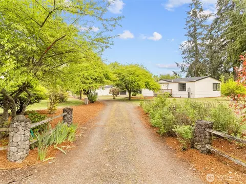 17720 Irwin St SW, Rochester, WA 98579
