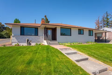 303 Patrick Rd, Ephrata, WA 98823