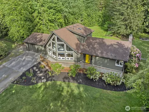 33105 NE 78th St, Carnation, WA 98014
