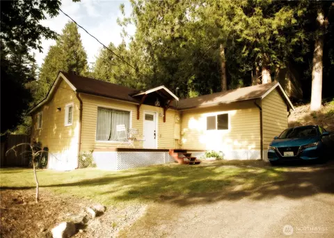 2012 Shamrock Rd NW, Bremerton, WA 98312