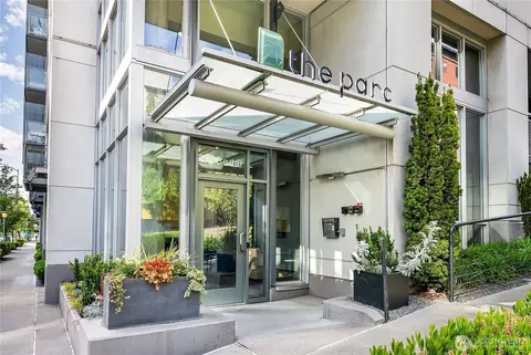 76 Cedar St #510, Seattle, WA 98121