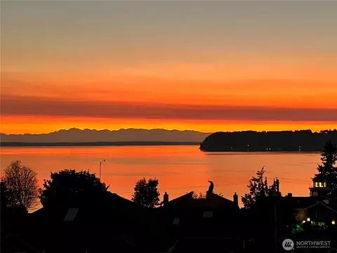 10326 66th Pl W, Mukilteo, WA 98275