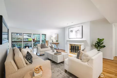 1606 NE 140th St #N4, Seattle, WA 98125