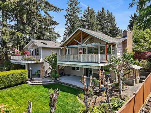 4004 Brouse Blvd W, University Place, WA 98466