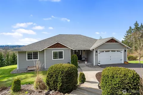 247 Devereese Rd, Chehalis, WA 98532