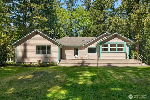 11607 SW Cove Rd, Vashon, WA 98070
