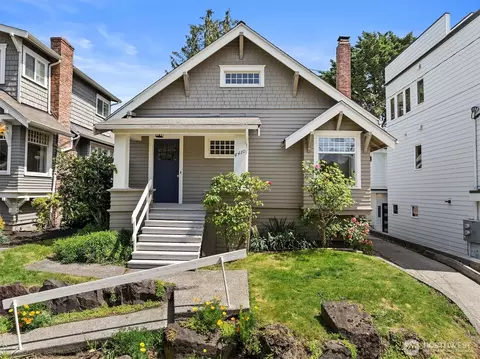 4410 Latona Ave NE, Seattle, WA 98105