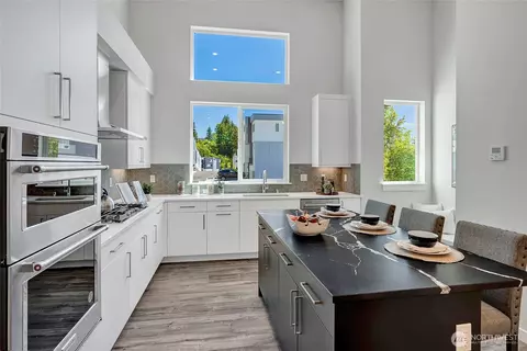 8826 NE 173rd Pl #B, Bothell, WA 98011 photo 30