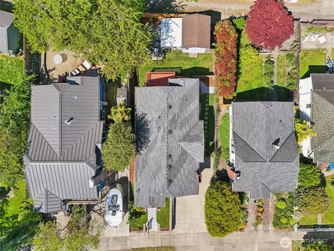 910 N 75th St, Seattle, WA 98103 photo 31