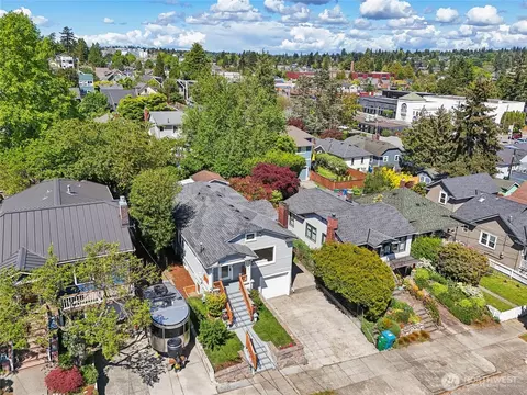 910 N 75th St, Seattle, WA 98103 photo 29