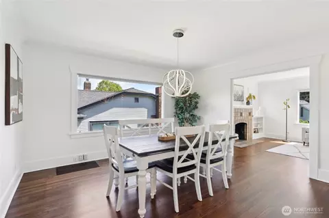 910 N 75th St, Seattle, WA 98103 photo 6
