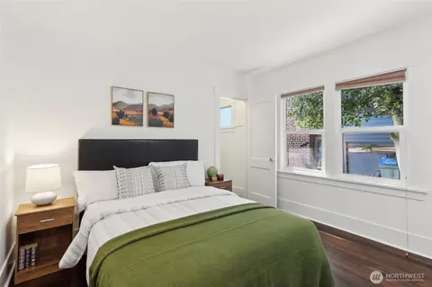 910 N 75th St, Seattle, WA 98103 photo 10