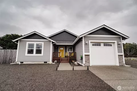 901 Ocean Shores Blvd SW, Ocean Shores, WA 98569