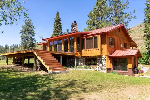 571 Twisp River Rd, Twisp, WA 98856 photo 2