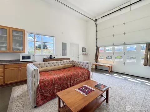 Living - 152 Macleay Rd, Sequim, WA 98382 photo 2 of 4
