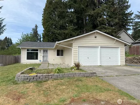 2333 Oak Dr, Steilacoom, WA 98388
