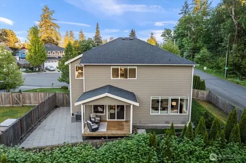 Exterior - 11 200th Pl SW, Bothell, WA 98012 photo 3 of 4