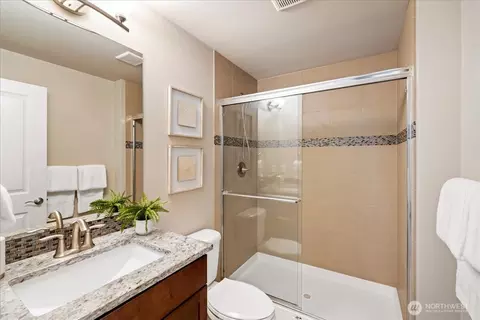 Bath - 11 200th Pl SW, Bothell, WA 98012 photo 1 of 4