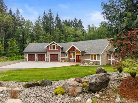 9189 NE Country Woods Ln, Kingston, WA 98346
