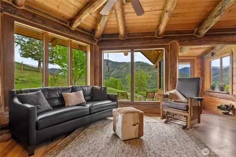 Living - 338 Twisp River Rd, Twisp, WA 98856 photo 2 of 3