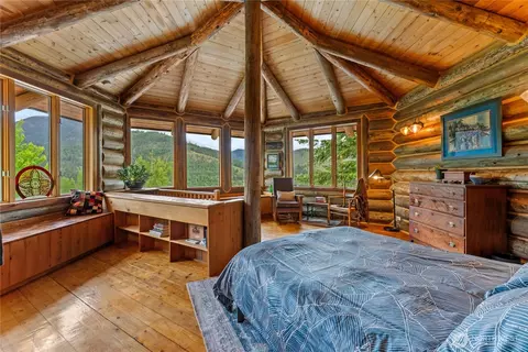 Bedroom - 338 Twisp River Rd, Twisp, WA 98856 photo 1 of 5