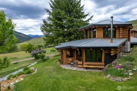 Exterior - 338 Twisp River Rd, Twisp, WA 98856 photo 2 of 15