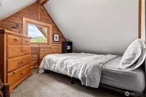 Bedroom - 338 Twisp River Rd, Twisp, WA 98856 photo 5 of 5