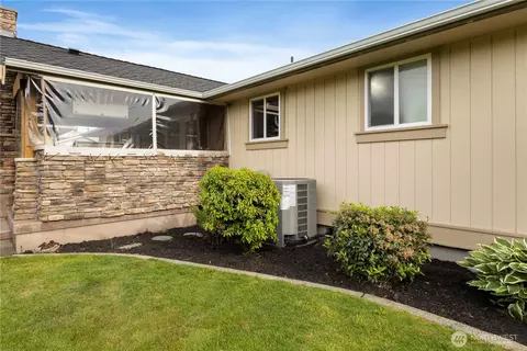Exterior - 1417 Rainier St, Sumner, WA 98390 photo 14 of 14