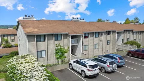 1315 S Puget Dr #D-12, Renton, WA 98055