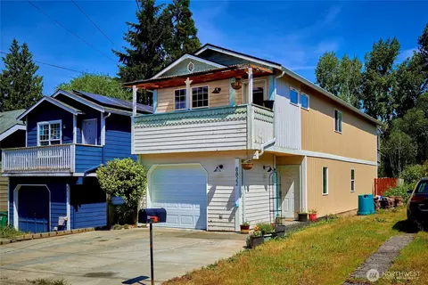 8822 2nd Ave S, Seattle, WA 98108