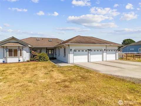 12334 Maxvale Dr SE, Yelm, WA 98597