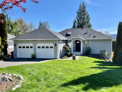 1230 Oakwood Pl NW, Issaquah, WA 98027