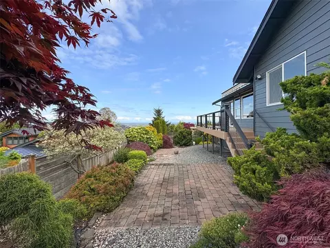 Exterior - 200 Amethyst Dr, Sequim, WA 98382 photo 6 of 8