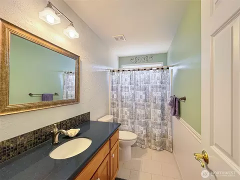Bath - 200 Amethyst Dr, Sequim, WA 98382 photo 4 of 4