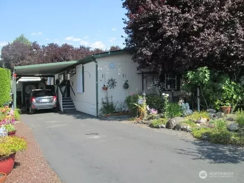 5900 64th St NE #94, Marysville, WA 98270