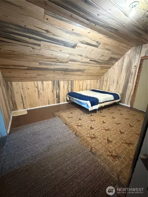 Bedroom - 116 E 4th St, Centralia, WA 98531 photo 1 of 4