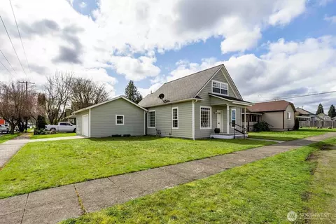 116 E 4th St, Centralia, WA 98531