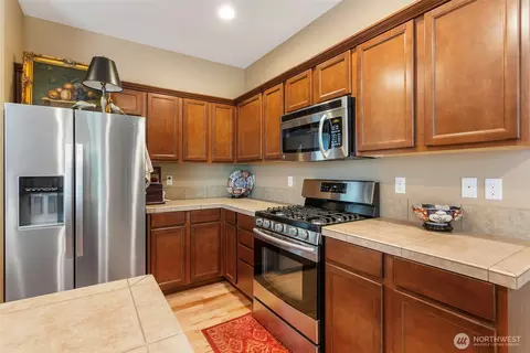 Kitchen - 4130 167th Pl SE, Bothell, WA 98012 photo 3 of 4