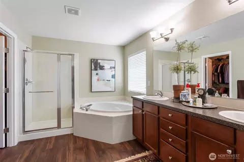 Bath - 4130 167th Pl SE, Bothell, WA 98012 photo 4 of 4