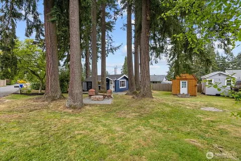 Exterior - 6031 Lowell Rd, Everett, WA 98203 photo 5 of 8