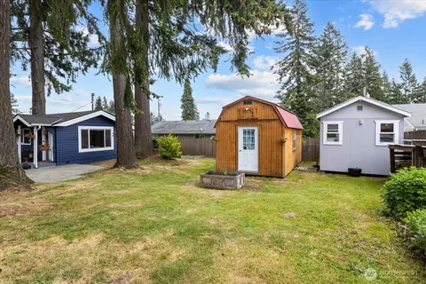 Exterior - 6031 Lowell Rd, Everett, WA 98203 photo 2 of 8