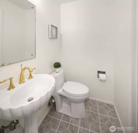 Bath - 226 216th St SW, Bothell, WA 98021 photo 2 of 2