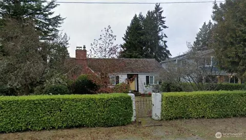 10239 40th Ave SW, Seattle, WA 98146