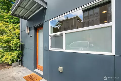 Exterior - 205 27th Ave E #C, Seattle, WA 98112 photo 3 of 6