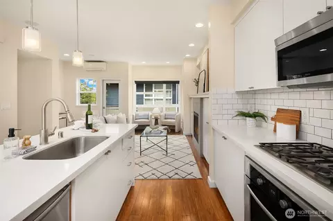 Kitchen - 205 27th Ave E #C, Seattle, WA 98112 photo 2 of 2