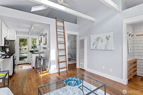 Other - 2122 E Pine St, Seattle, WA 98122 photo 1 of 2